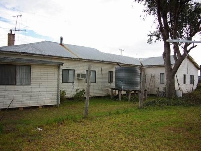 19 Apsley Crescent, Mumbil NSW 2820