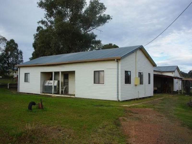 19 Apsley Crescent, Mumbil NSW 2820