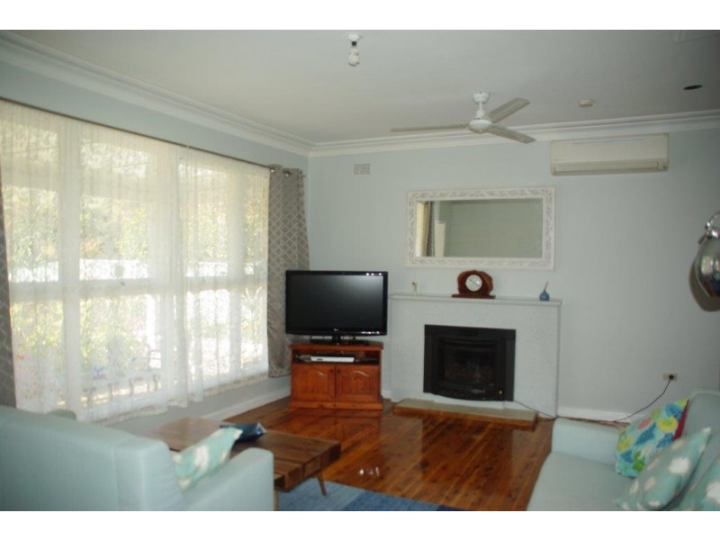 5 Arthur Street, Wellington NSW 2820