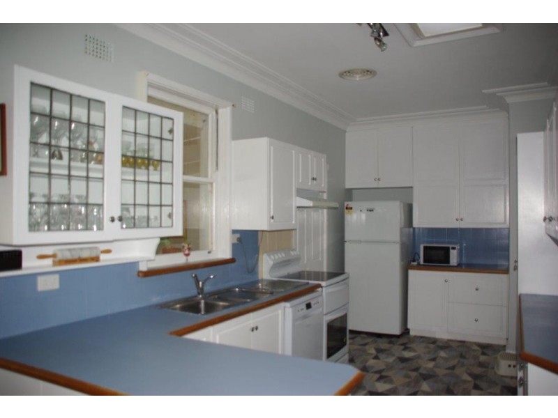 5 Arthur Street, Wellington NSW 2820