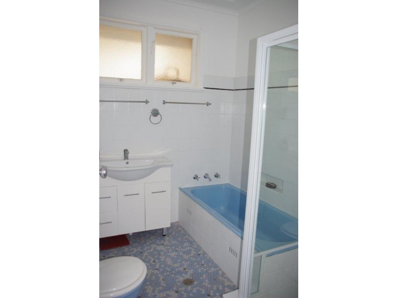 5 Arthur Street, Wellington NSW 2820