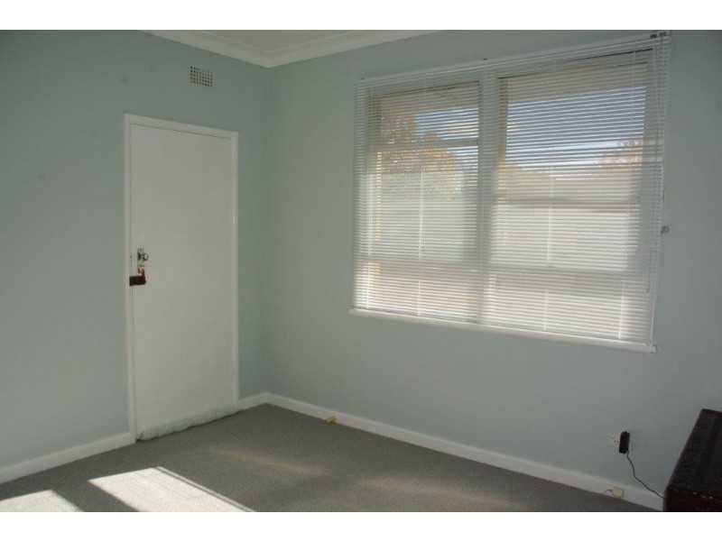 5 Arthur Street, Wellington NSW 2820