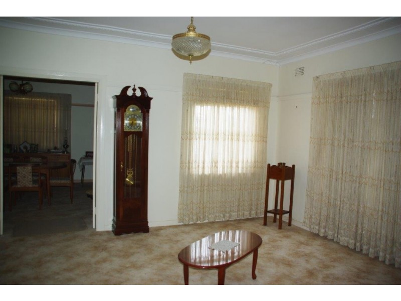 101 Gisborne Street, Wellington NSW 2820