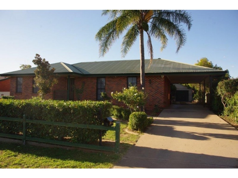 84 Montefiores Street Montefiores via, Wellington NSW 2820