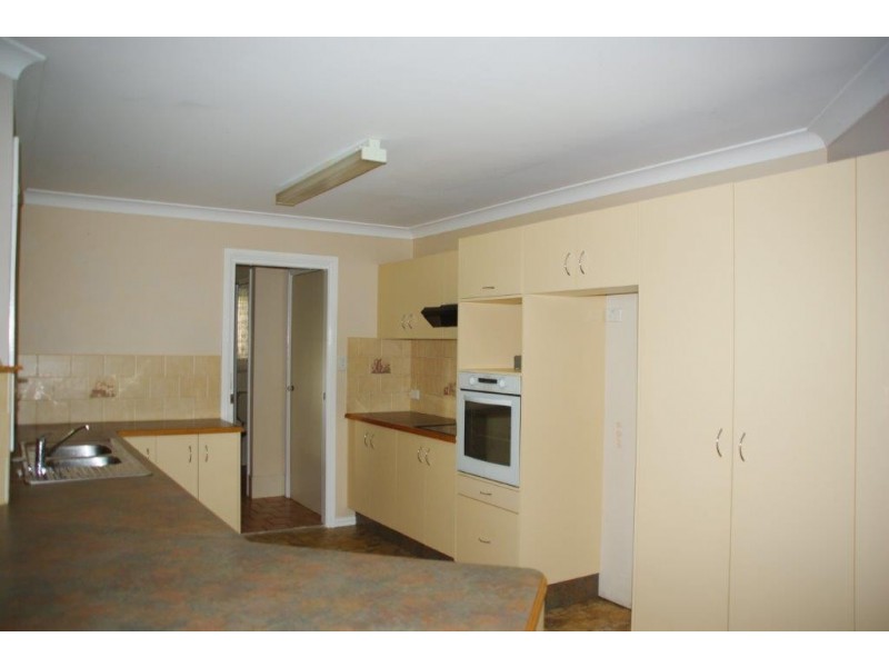 84 Montefiores Street Montefiores via, Wellington NSW 2820