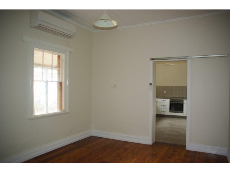 36 Percy Street, Wellington NSW 2820