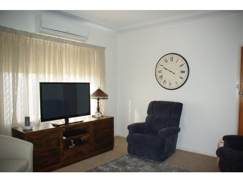 122 Whitley Street, Wellington NSW 2820