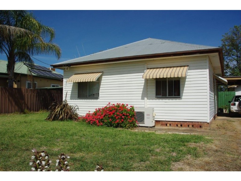 64 Apsley Crescent Mumbil via, Wellington NSW 2820