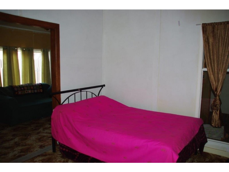 64 Apsley Crescent Mumbil via, Wellington NSW 2820