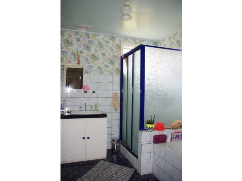 64 Apsley Crescent Mumbil via, Wellington NSW 2820