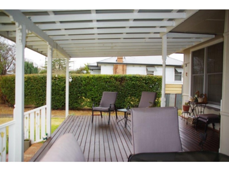 21 King Street, Yeoval NSW 2868