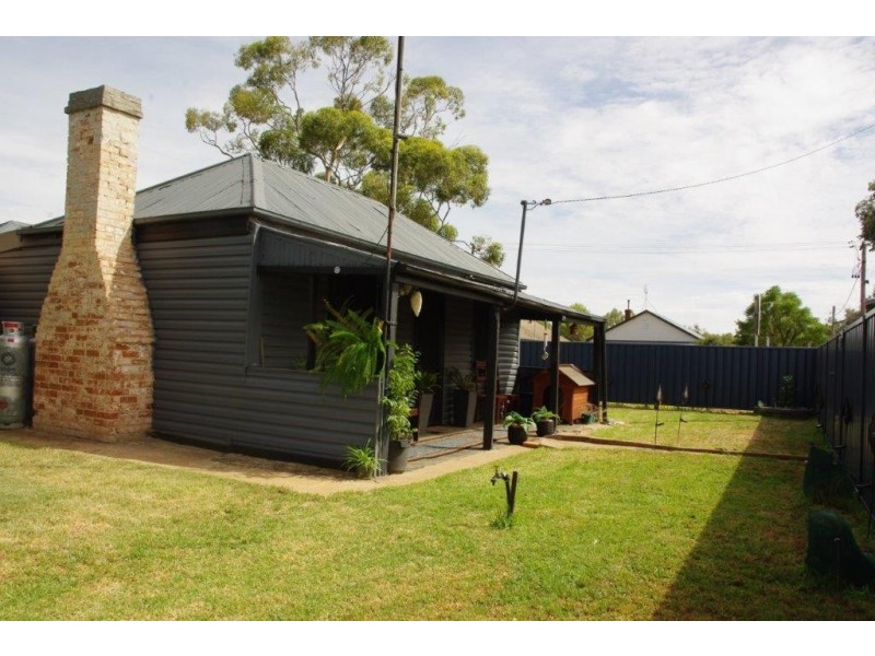 25 ARTHUR STREET, Wellington NSW 2820