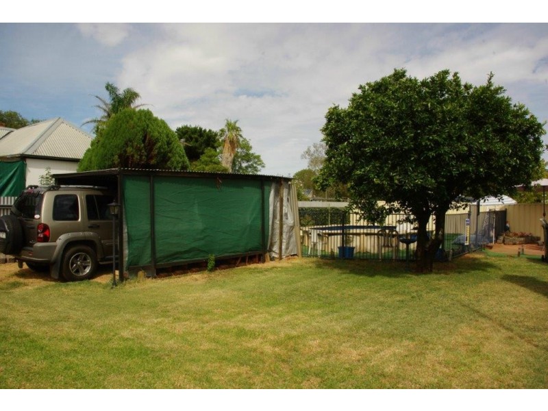 25 ARTHUR STREET, Wellington NSW 2820