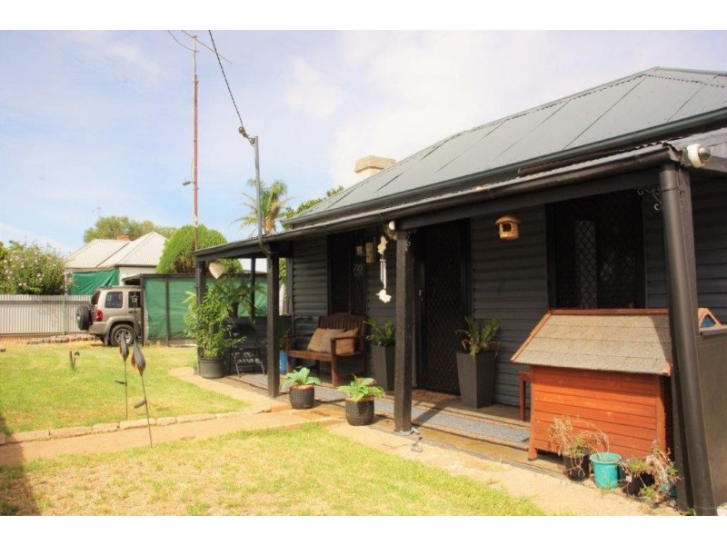 25 ARTHUR STREET, Wellington NSW 2820