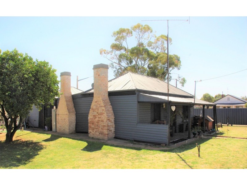 25 ARTHUR STREET, Wellington NSW 2820