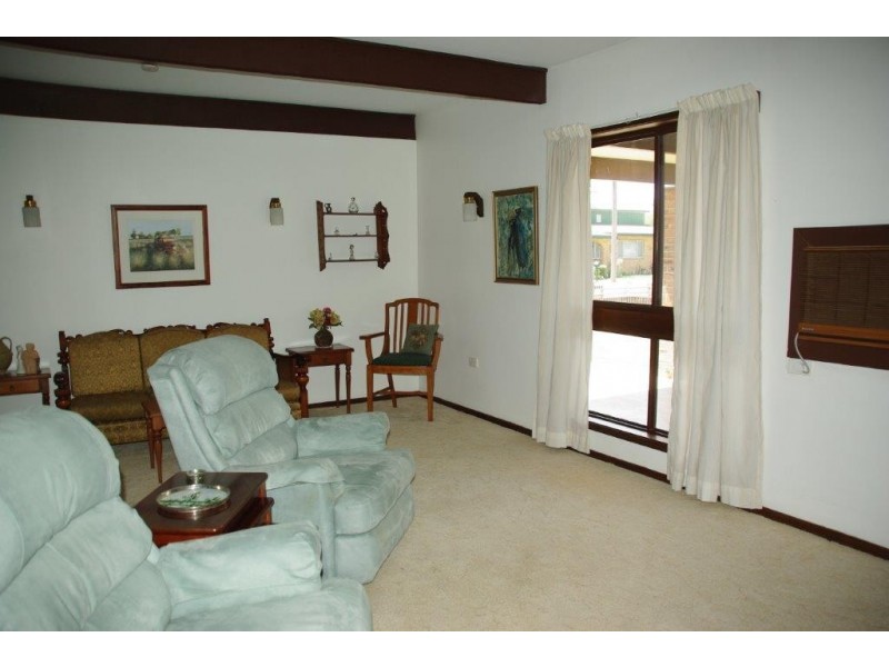 5 Truman Avenue, Wellington NSW 2820