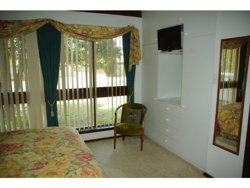 5 Truman Avenue, Wellington NSW 2820