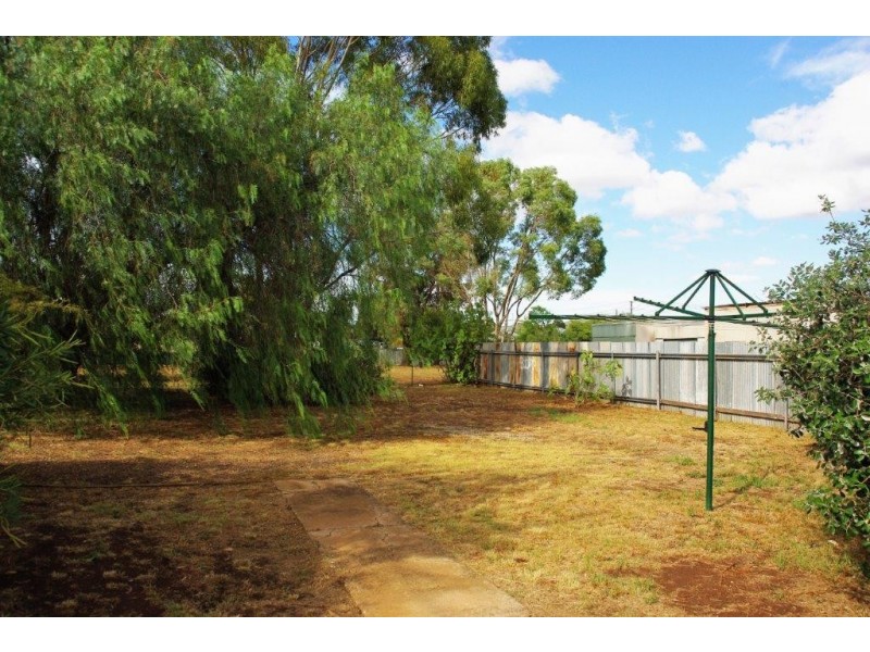 9 Dibbs Street, Wellington NSW 2820