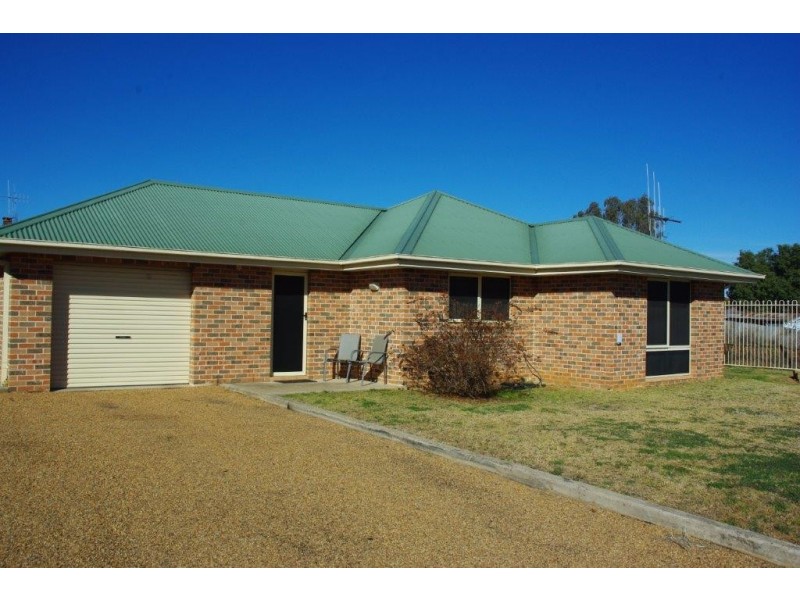 Unit 4 – 11a Maxwell Street, Wellington NSW 2820