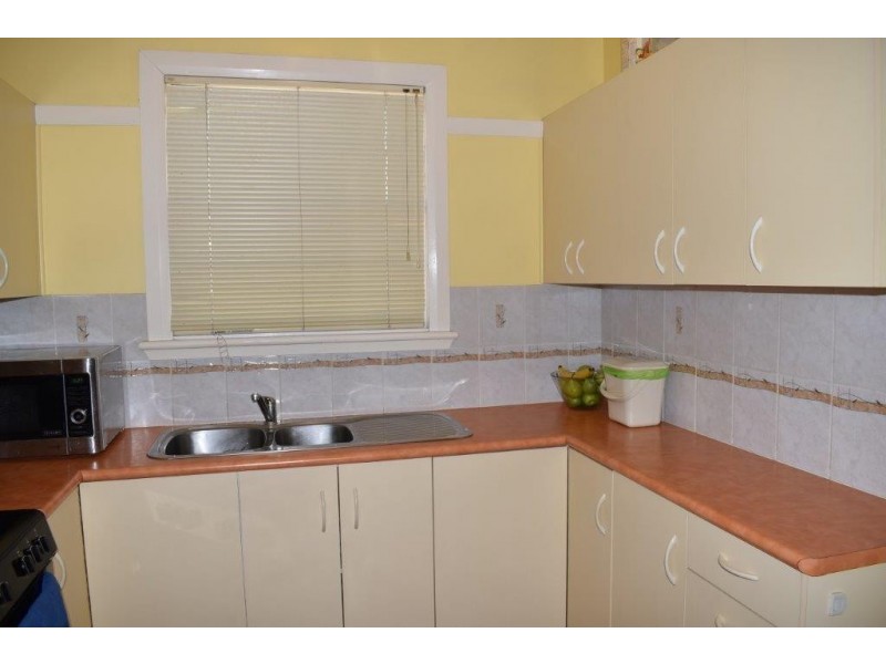 121 Gisborne Street, Wellington NSW 2820