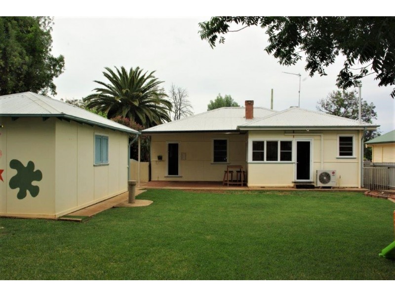 121 Gisborne Street, Wellington NSW 2820