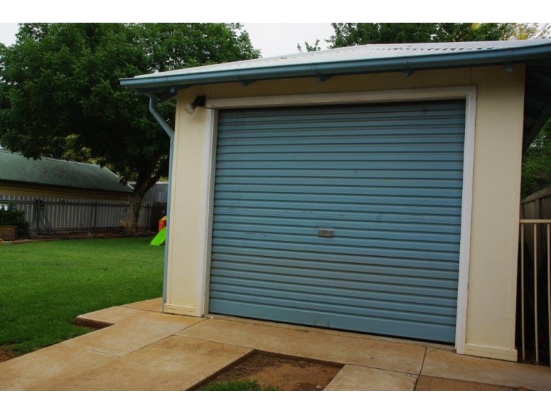 121 Gisborne Street, Wellington NSW 2820