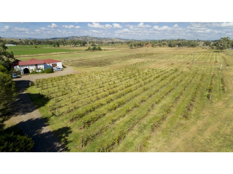 8428 Mitchell Highway Neurea via, Wellington NSW 2820