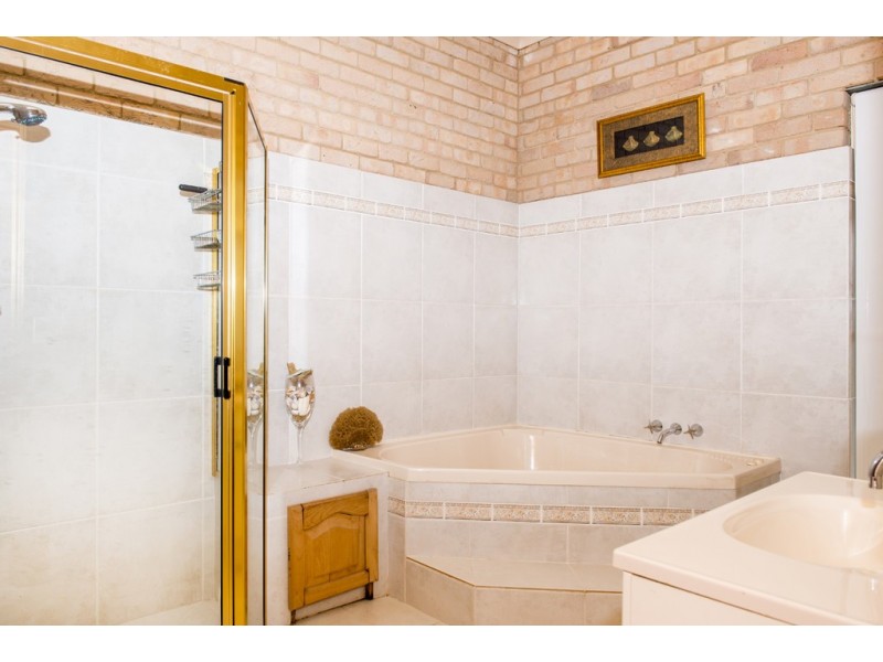 8428 Mitchell Highway Neurea via, Wellington NSW 2820