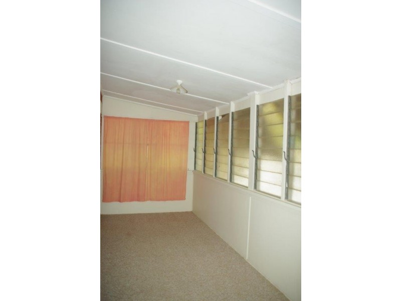 6 Warne Street, Wellington NSW 2820