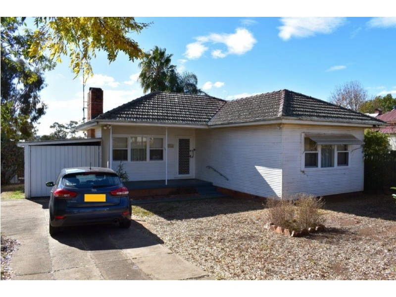 136 Warne Street, Wellington NSW 2820