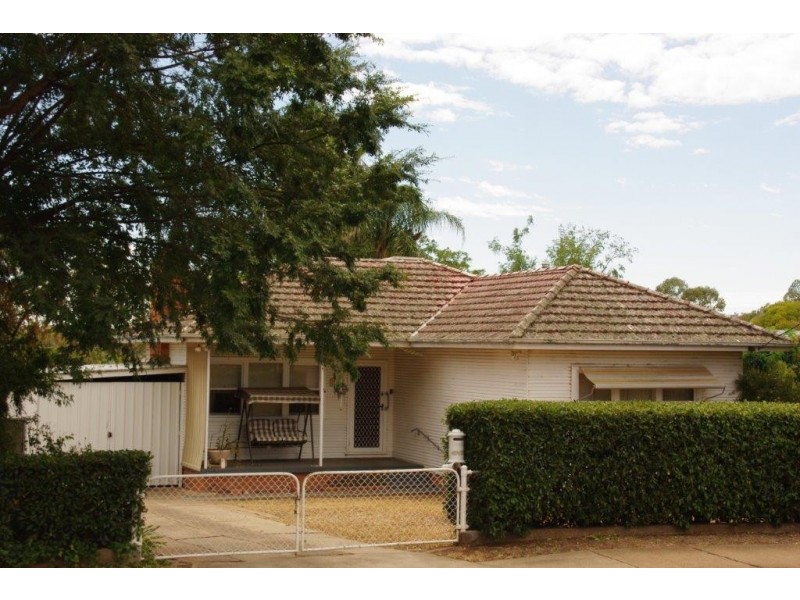 136 Warne Street, Wellington NSW 2820