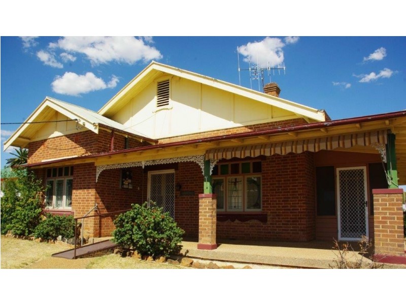 43 Gisborne Street, Wellington NSW 2820