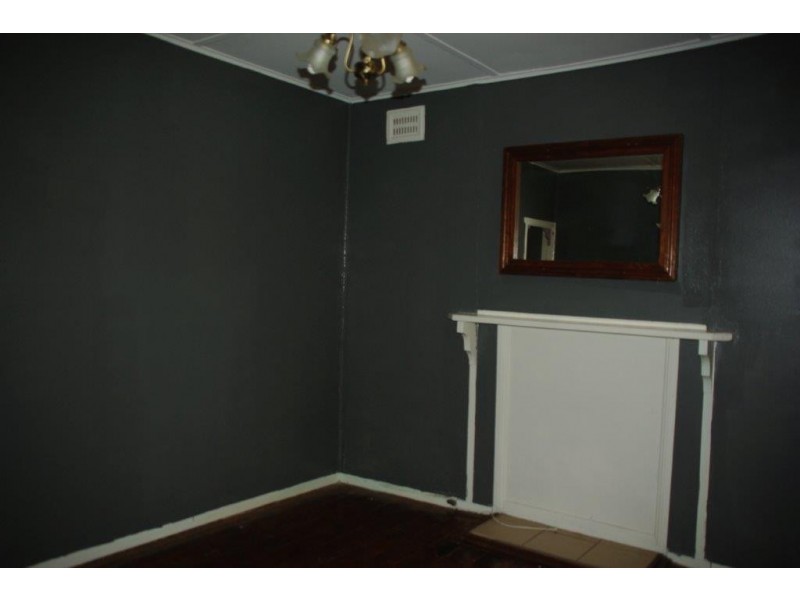 9 Clive Street, Wellington NSW 2820