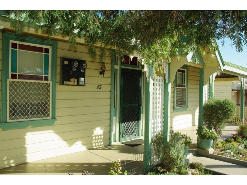 43 SIMPSON STREET, Wellington NSW 2820