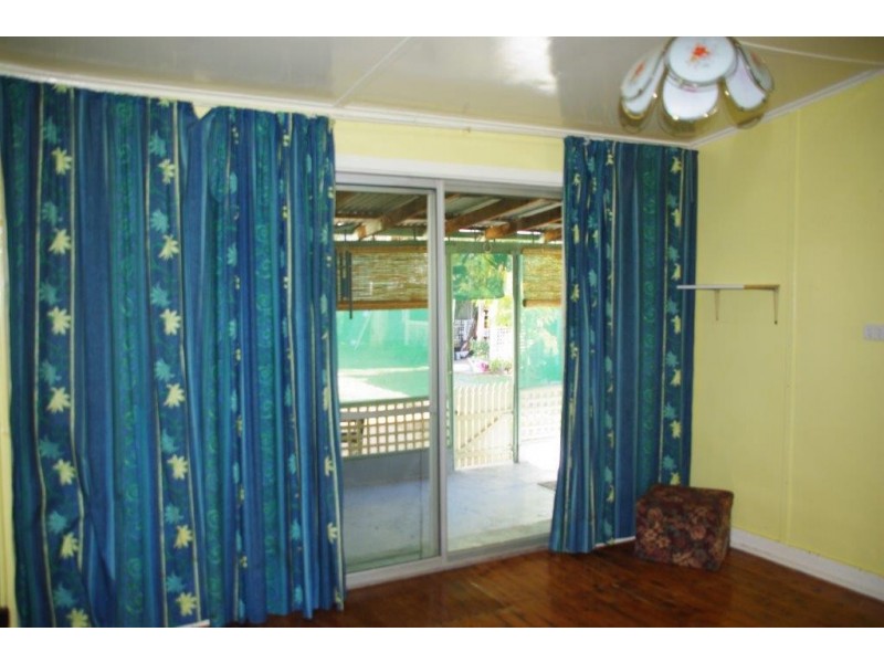 43 SIMPSON STREET, Wellington NSW 2820