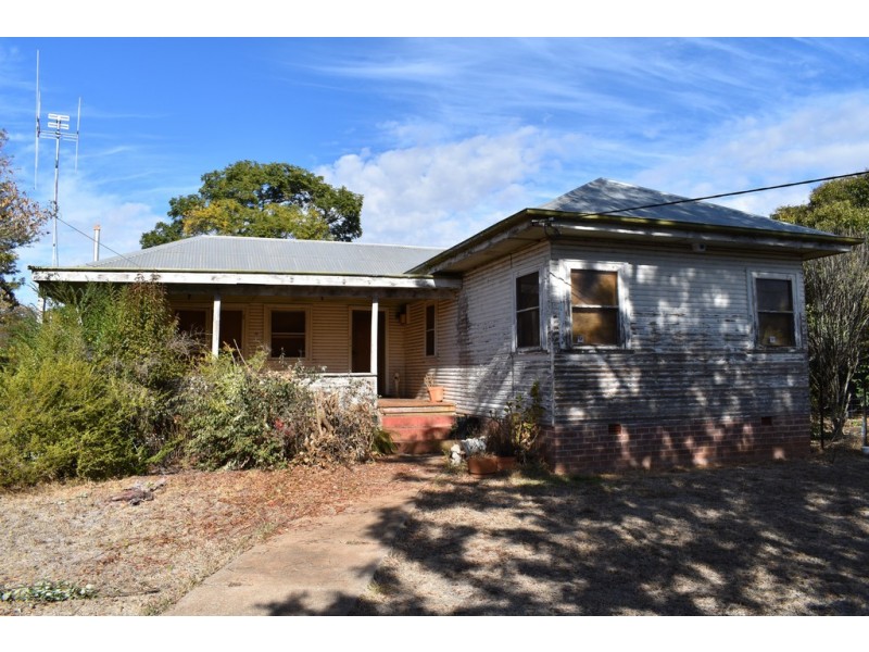 117 GISBORNE STREET, Wellington NSW 2820