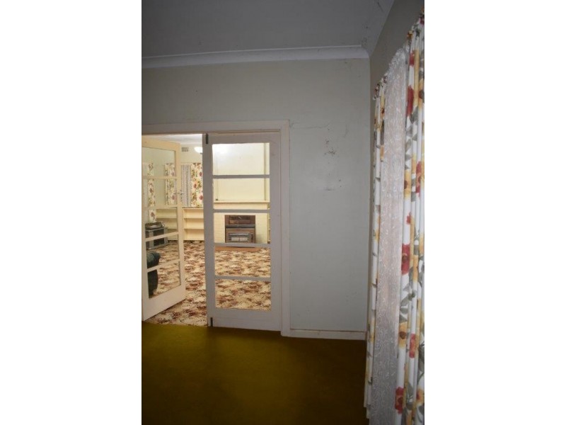 117 GISBORNE STREET, Wellington NSW 2820