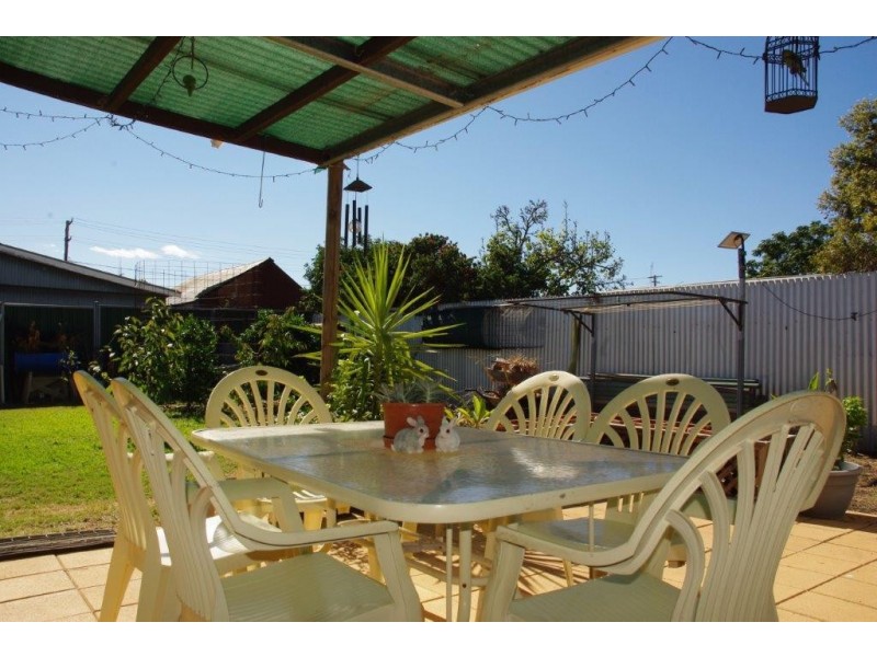 4 Dibbs Street, Wellington NSW 2820