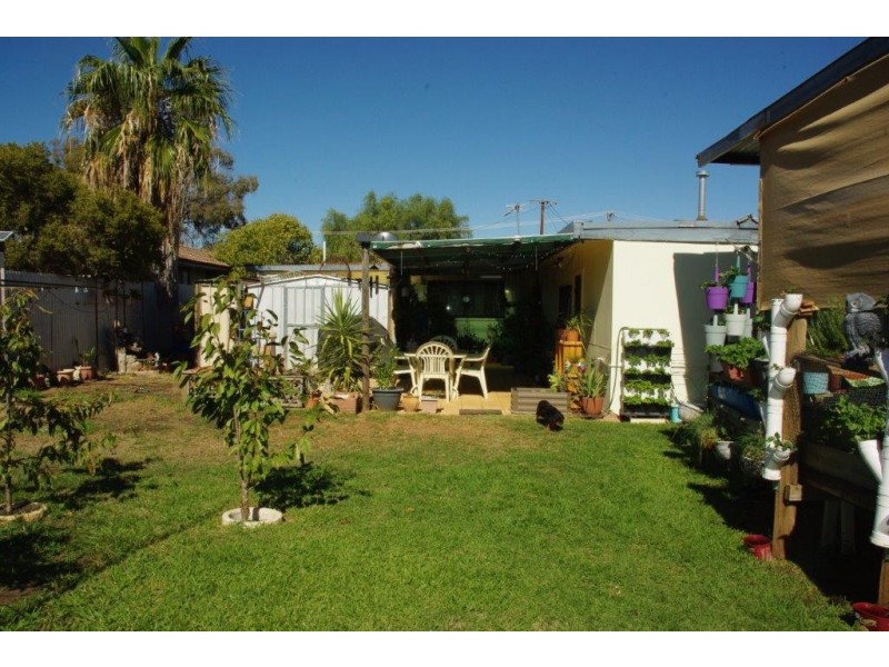 4 Dibbs Street, Wellington NSW 2820