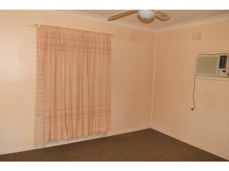 9 Pierce Street, Wellington NSW 2820