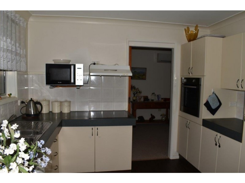 89 Montefiores Street, Wellington NSW 2820