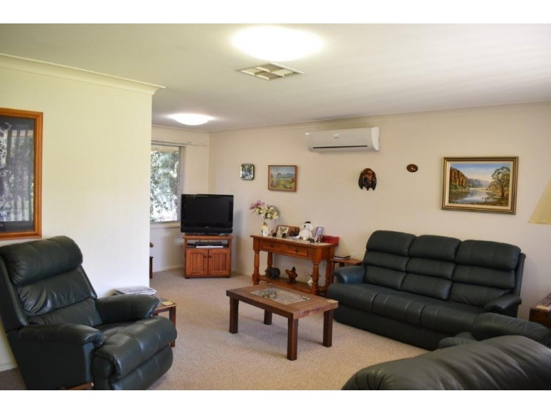 89 Montefiores Street, Wellington NSW 2820