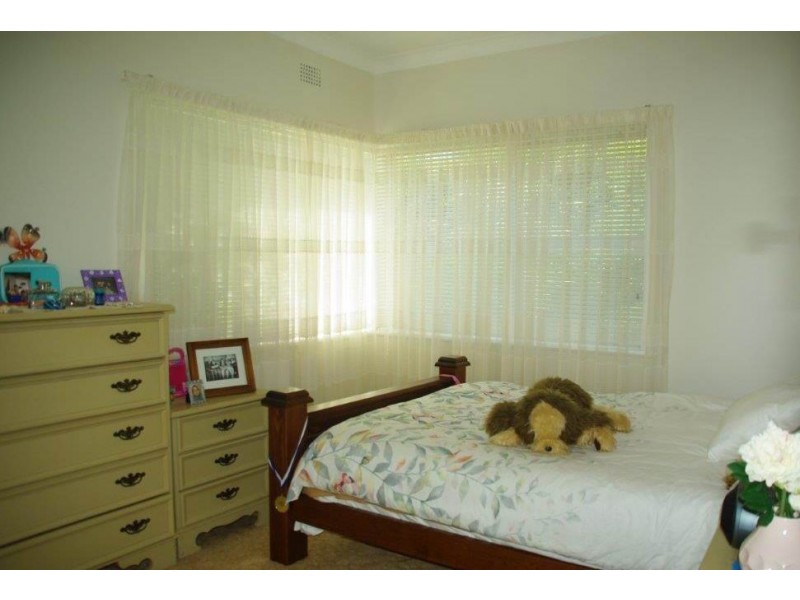 83 Gobolion Street, Wellington NSW 2820