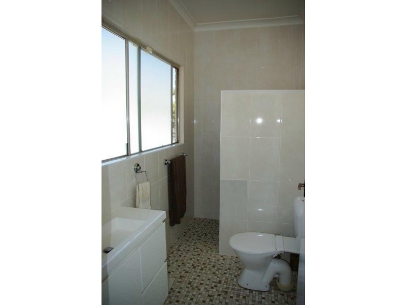 83 Gobolion Street, Wellington NSW 2820