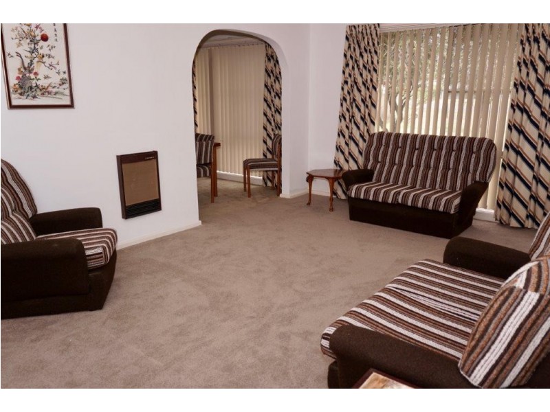 4 Hawkins Street, Wellington NSW 2820