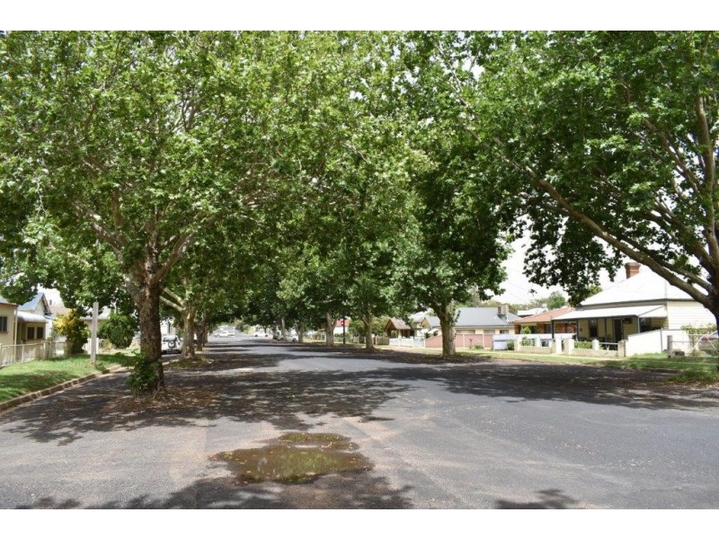 26 Whiteley Street, Wellington NSW 2820