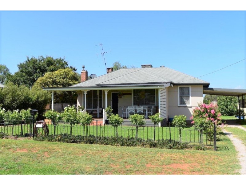21 King Street Yeoval via, Wellington NSW 2820
