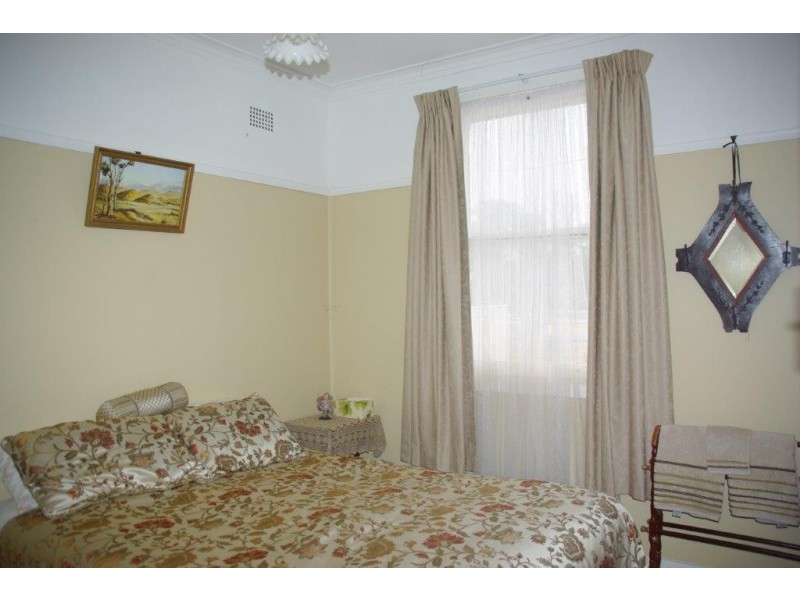 21 King Street Yeoval via, Wellington NSW 2820