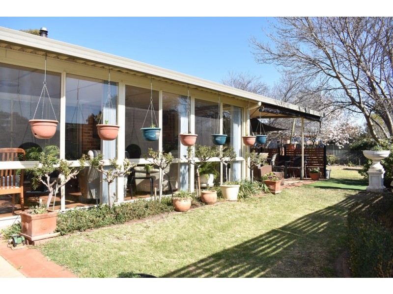 3 Casuarina Close, Montefiores NSW 2820