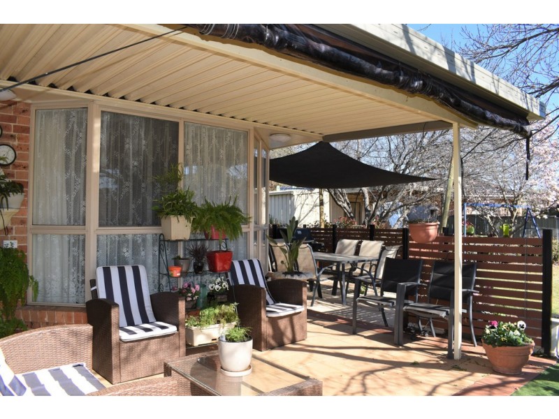 3 Casuarina Close, Montefiores NSW 2820